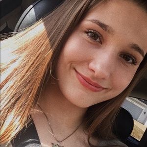 Meet your Posher, Mckenna